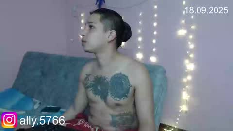 Snapshot of senshiboy666 chatting on September 18, 10:45 pm Your Boys online show from September 18, 10:45 pm