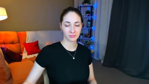 Snapshot of sensitiveheartt chatting on May 16, 8:29 pm sensitiveheartt online show from May 16, 8:29 pm