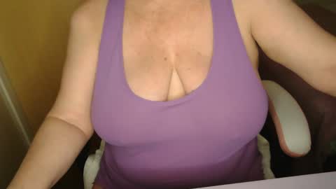 Snapshot of sensual_cris chatting on October 7, 12:46 pm CRIS online show from October 7, 12:46 pm