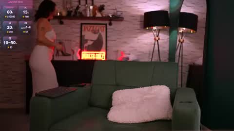 Jasmine online show from June 17, 4:08 pm