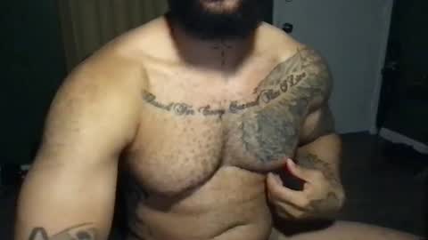 Snapshot of sensualbates chatting on November 6, 9:10 am SensualBates online show from November 6, 9:10 am