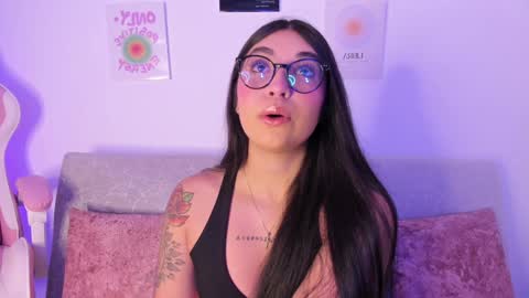 Snapshot of sensualhaven_ chatting on January 12, 12:49 am sensualhaven_ online show from January 12, 12:49 am