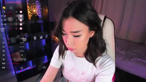 Snapshot of sensualily chatting on December 13, 7:53 pm Kiki online show from December 13, 7:53 pm