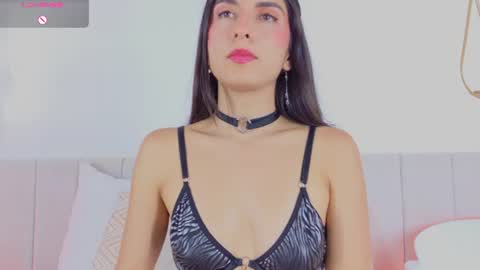 Jeen  online show from July 31, 9:03 pm