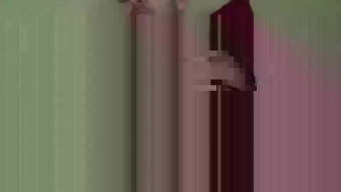 Snapshot of sensualjohncross chatting on December 10, 11:22 am John online show from December 10, 11:22 am