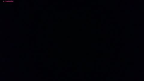 Snapshot of sensuallucy233 chatting on December 2, 7:14 am sensuallucy233 online show from December 2, 7:14 am