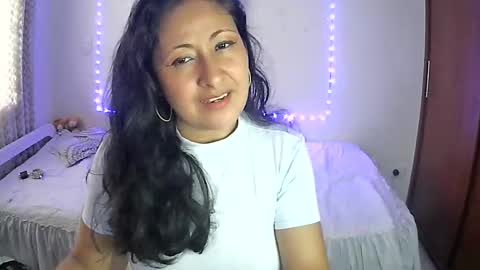 Snapshot of senthix1983 chatting on December 19, 7:51 pm senthix heyy promo en OnlyFans aprovecha 85 descuento online show from December 19, 7:51 pm