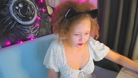senya_sol online show from May 6, 10:26 pm