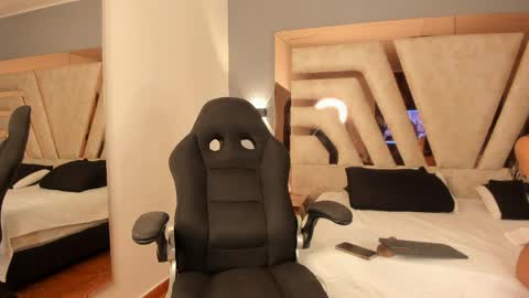 sephorabrown online show from April 24, 4:04 am