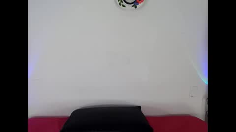 sephorandmonell online show from November 15, 7:54 pm