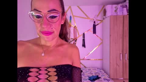 sephorandmonell online show from April 30, 9:08 pm