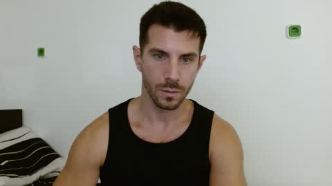 Snapshot of serafino94 chatting on December 19, 9:07 am serafino94 online show from December 19, 9:07 am