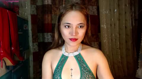Snapshot of seraphinaheather chatting on February 20, 4:20 am Chloe online show from February 20, 4:20 am