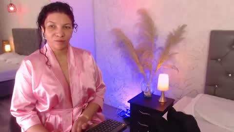 Snapshot of serena_houstonn chatting on June 16, 10:29 am Serena online show from June 16, 10:29 am