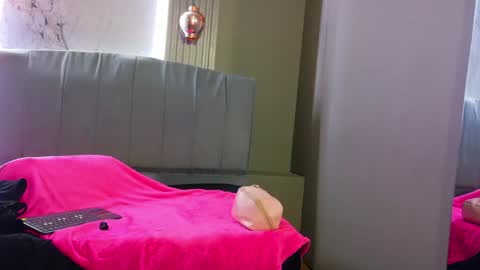 Snapshot of serena_sex31 chatting on May 24, 11:59 am Serena online show from May 24, 11:59 am