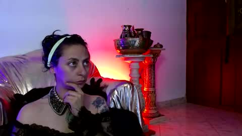 Snapshot of serena_xyz chatting on October 28, 7:27 pm Serena Xyz online show from October 28, 7:27 pm