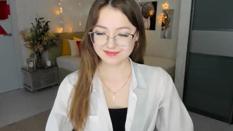 Ophelia online show from February 6, 4:36 pm