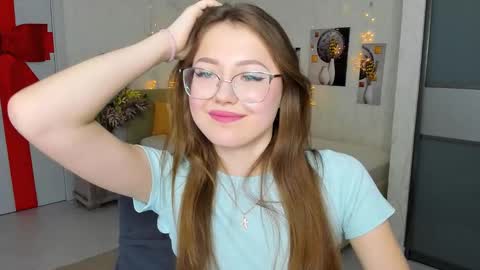 Ophelia online show from February 10, 7:17 pm