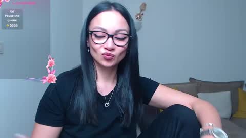 Snapshot of serenesophi chatting on February 28, 3:15 pm SereneSophi online show from February 28, 3:15 pm