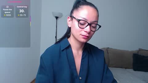 SereneSophi online show from December 3, 2:41 am