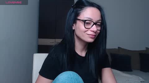 SereneSophi online show from March 15, 3:45 am