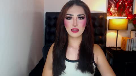 serenitykross_ online show from September 9, 8:36 am