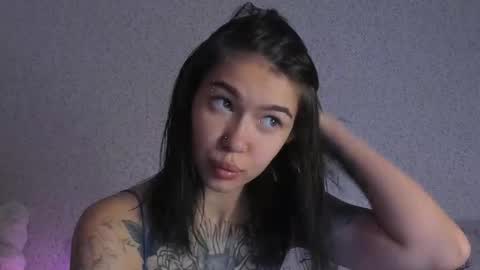 Snapshot of sergantt53 chatting on September 20, 3:18 am Ariana online show from September 20, 3:18 am