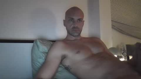 Snapshot of sergietto chatting on January 13, 12:21 pm Chicco online show from January 13, 12:21 pm