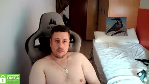 Snapshot of sergio95n chatting on June 28, 2:01 pm Pollos online show from June 28, 2:01 pm