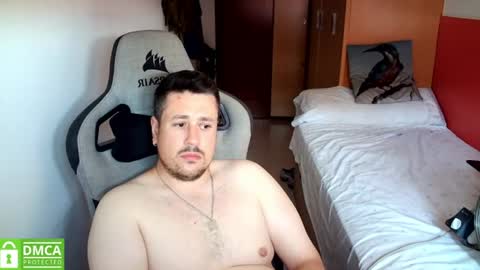 Snapshot of sergio95n chatting on July 5, 2:13 pm Pollos online show from July 5, 2:13 pm