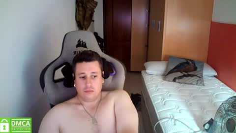 Snapshot of sergio95n chatting on July 10, 2:52 pm Pollos online show from July 10, 2:52 pm