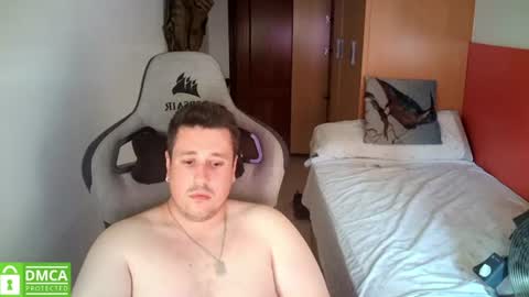 Snapshot of sergio95n chatting on July 14, 5:29 pm Pollos online show from July 14, 5:29 pm