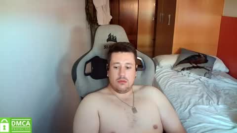 Snapshot of sergio95n chatting on July 18, 6:50 am Pollos online show from July 18, 6:50 am
