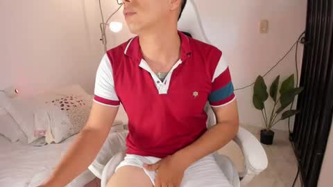 Snapshot of sergiocamiloa_30 chatting on May 27, 11:35 pm jax fire online show from May 27, 11:35 pm