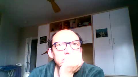 Snapshot of serrano49 chatting on December 9, 2:39 pm serrano49 online show from December 9, 2:39 pm