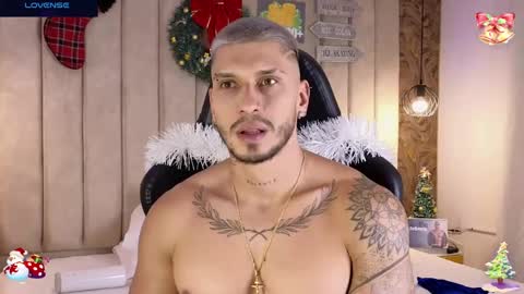 Snapshot of seth_vega_ chatting on December 23, 5:22 pm HEY IM SETH online show from December 23, 5:22 pm