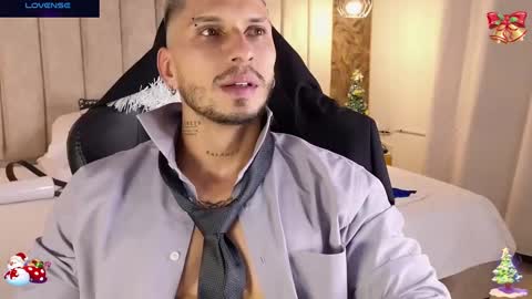 Snapshot of seth_vega_ chatting on December 24, 2:32 am HEY IM SETH online show from December 24, 2:32 am