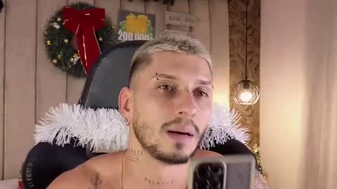 Snapshot of seth_vega_ chatting on December 28, 12:57 am HEY IM SETH online show from December 28, 12:57 am