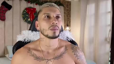 Snapshot of seth_vega_ chatting on December 29, 7:11 pm HEY IM SETH online show from December 29, 7:11 pm