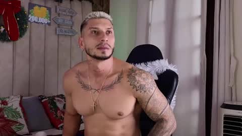 Snapshot of seth_vega_ chatting on December 31, 6:02 pm HEY IM SETH online show from December 31, 6:02 pm