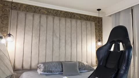 Snapshot of seth_vega_ chatting on January 17, 2:08 am HEY IM SETH online show from January 17, 2:08 am