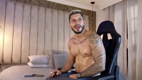 Snapshot of seth_vega_ chatting on February 1, 8:47 pm HEY IM SETH online show from February 1, 8:47 pm