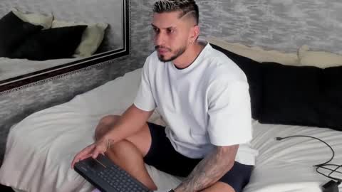 Snapshot of seth_vega_ chatting on February 9, 8:02 pm HEY IM SETH online show from February 9, 8:02 pm