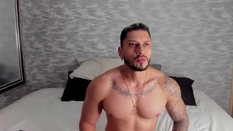 Snapshot of seth_vega_ chatting on February 14, 12:19 am HEY IM SETH online show from February 14, 12:19 am