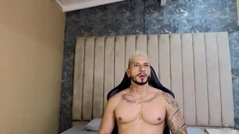 Snapshot of seth_vega_ chatting on February 25, 9:02 pm HEY IM SETH online show from February 25, 9:02 pm