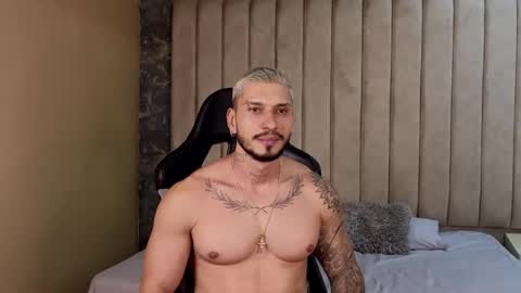 Snapshot of seth_vega_ chatting on February 28, 11:56 pm HEY IM SETH online show from February 28, 11:56 pm