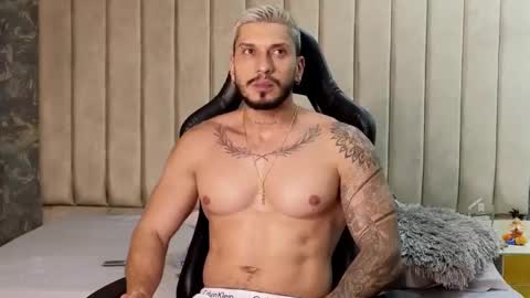 Snapshot of seth_vega_ chatting on March 8, 10:56 pm HEY IM SETH online show from March 8, 10:56 pm