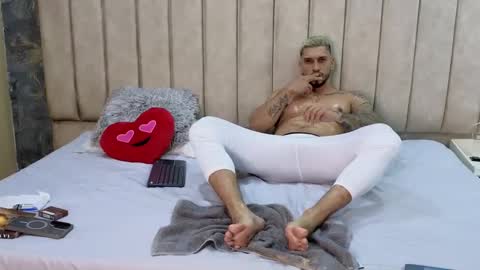 Snapshot of seth_vega_ chatting on March 12, 8:31 pm HEY IM SETH online show from March 12, 8:31 pm