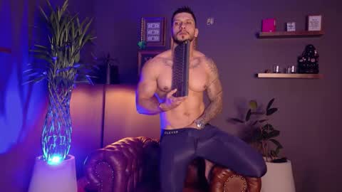 Snapshot of seth_vega_ chatting on October 17, 8:11 pm HEY IM SETH online show from October 17, 8:11 pm