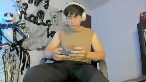 Snapshot of setsuna_10 chatting on October 29, 2:03 am david online show from October 29, 2:03 am